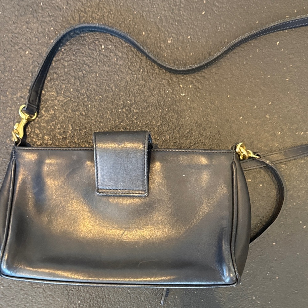 COACH  Black Leather Cross-body Shoulder Bag